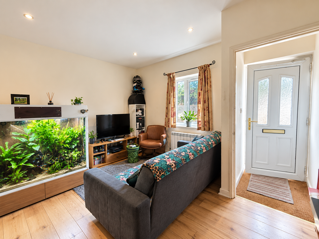 Property photo 3 of 8 Regents Court