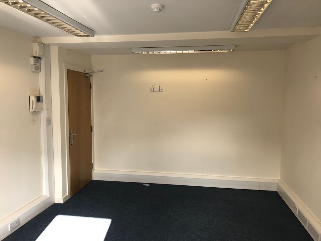 Property photo 2 of 4
