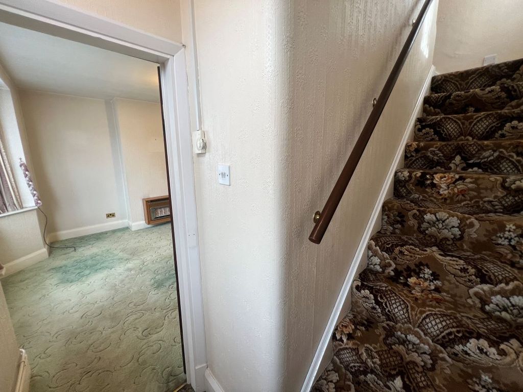 Property photo 3 of 29