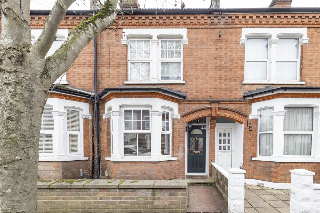 Property photo 1 of 18 Coopers Estate Agents