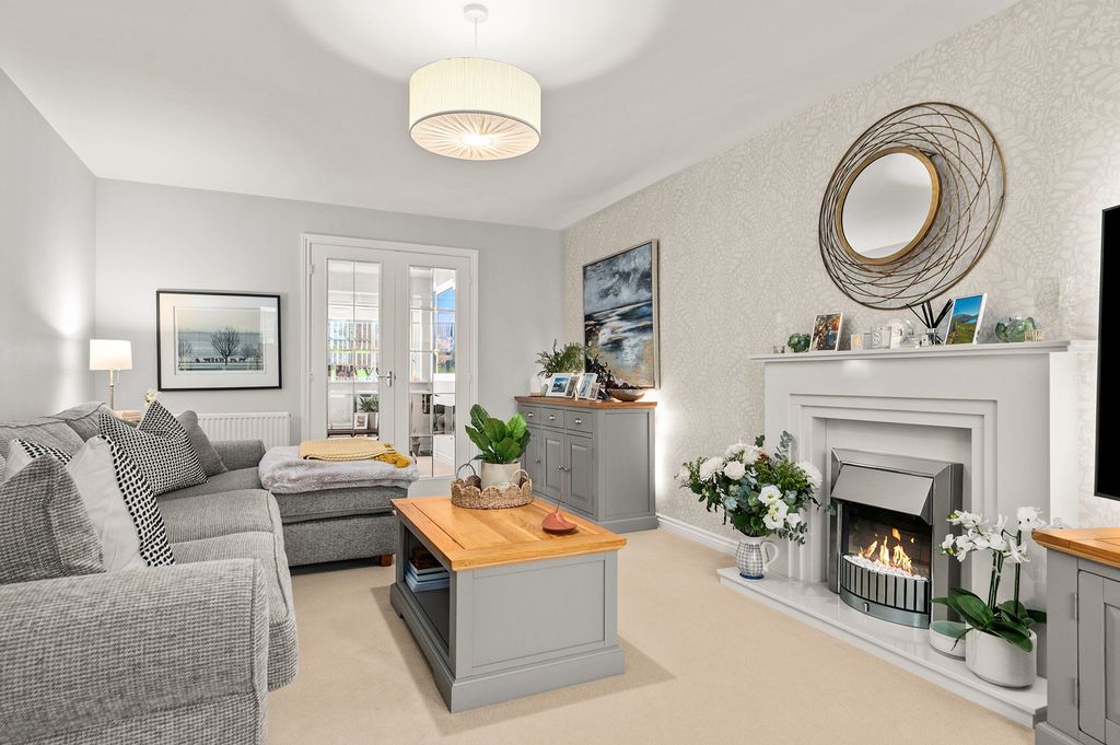 Property photo 3 of 25