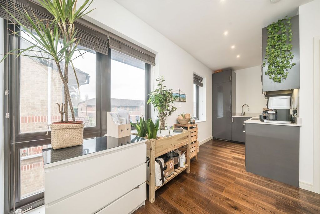 Property photo 2 of 4