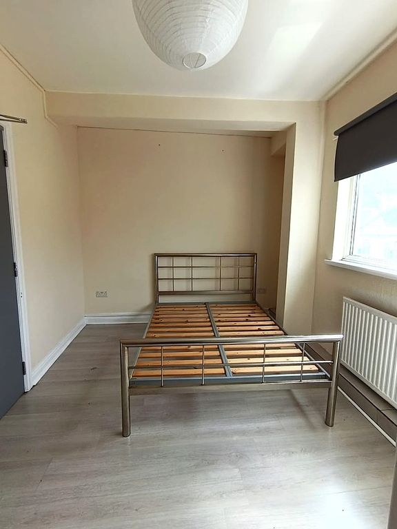 Property photo 1 of 2