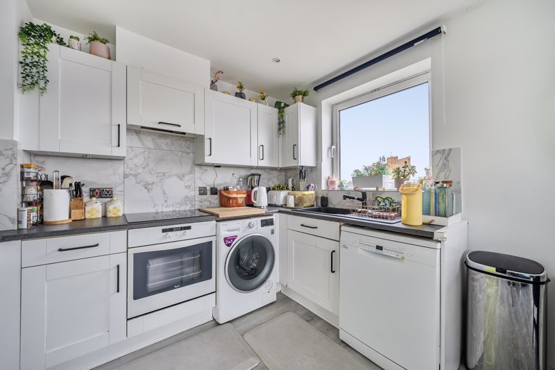 Property photo 2 of 18 Photo 17