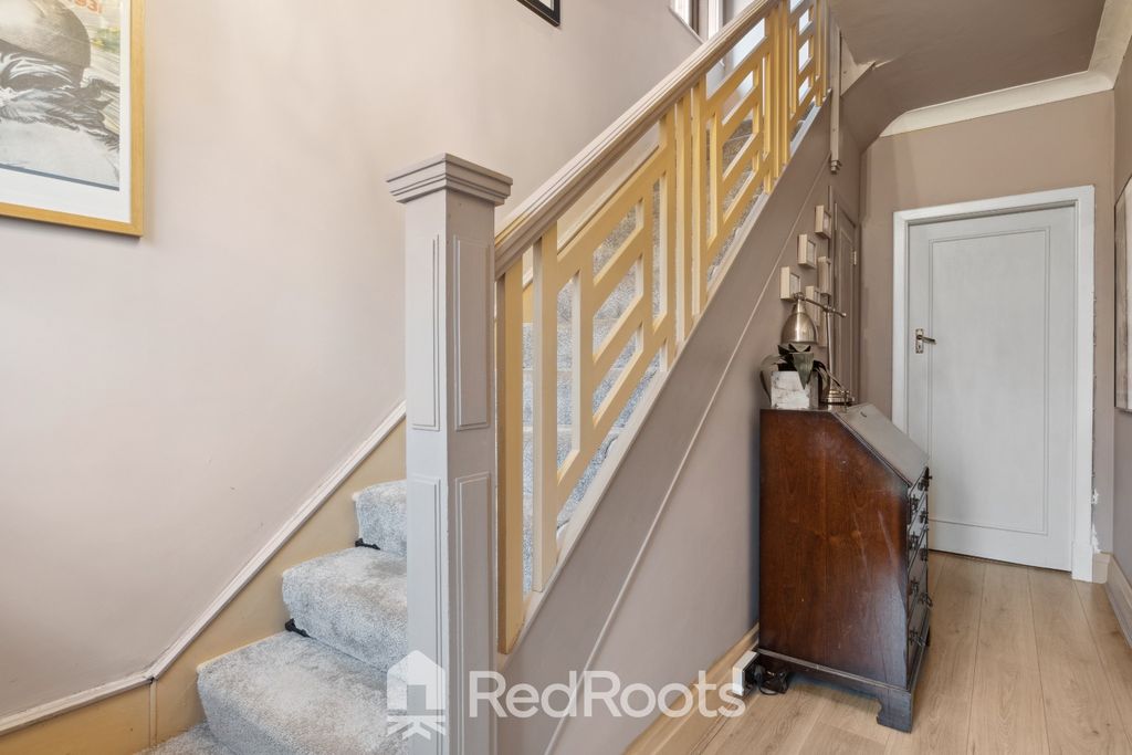 Property photo 2 of 28 3659025