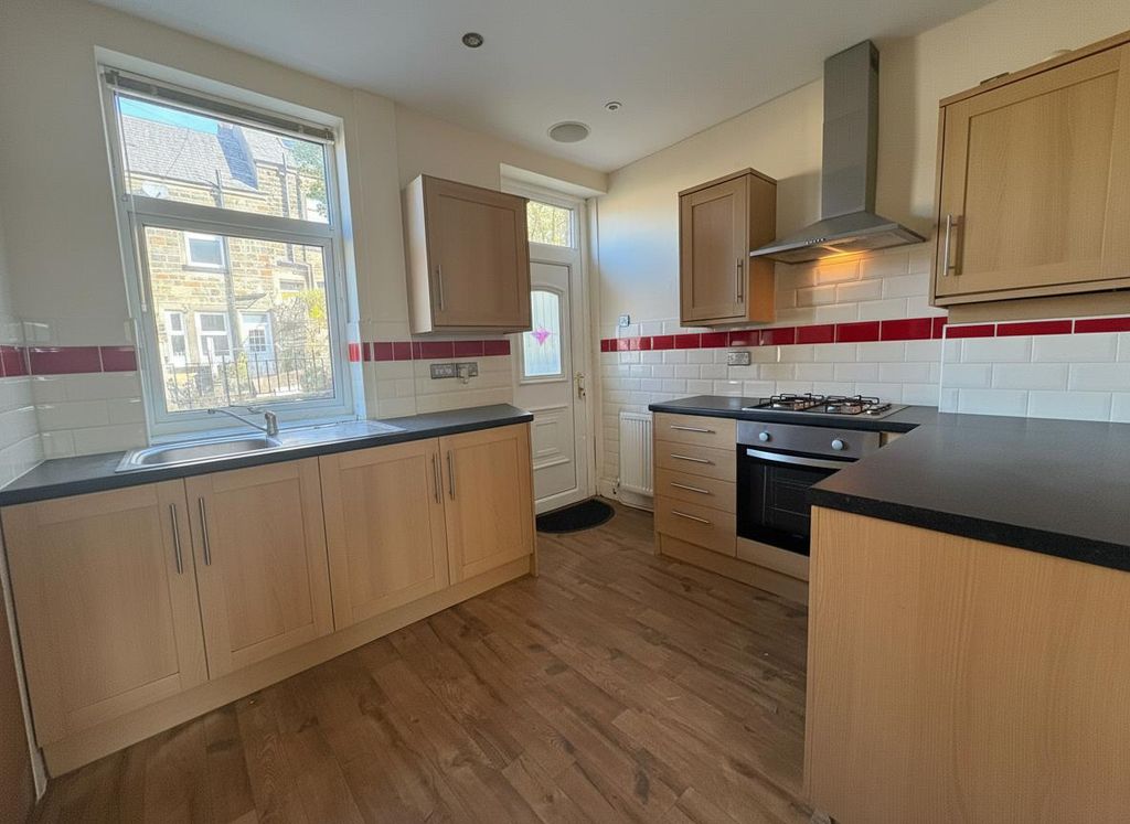 Property photo 3 of 12 1 Fernbank Bingley (10).Png