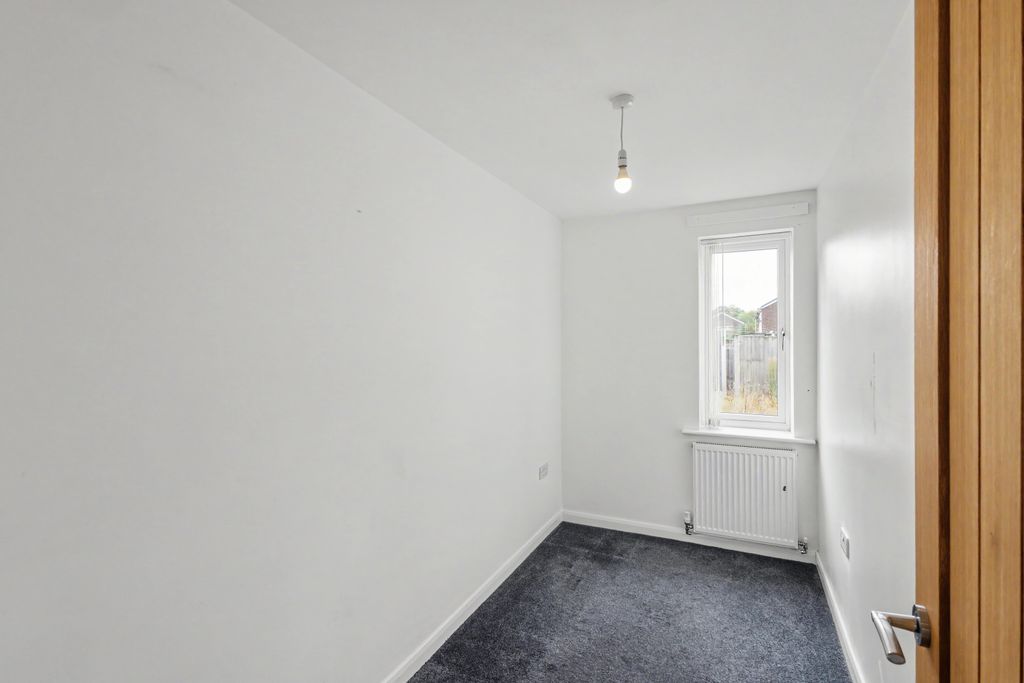 Property photo 3 of 21 44, 44A, 44B And 44c Hallam Road, New Ollerton, Newmarket, Ng22 9Tl