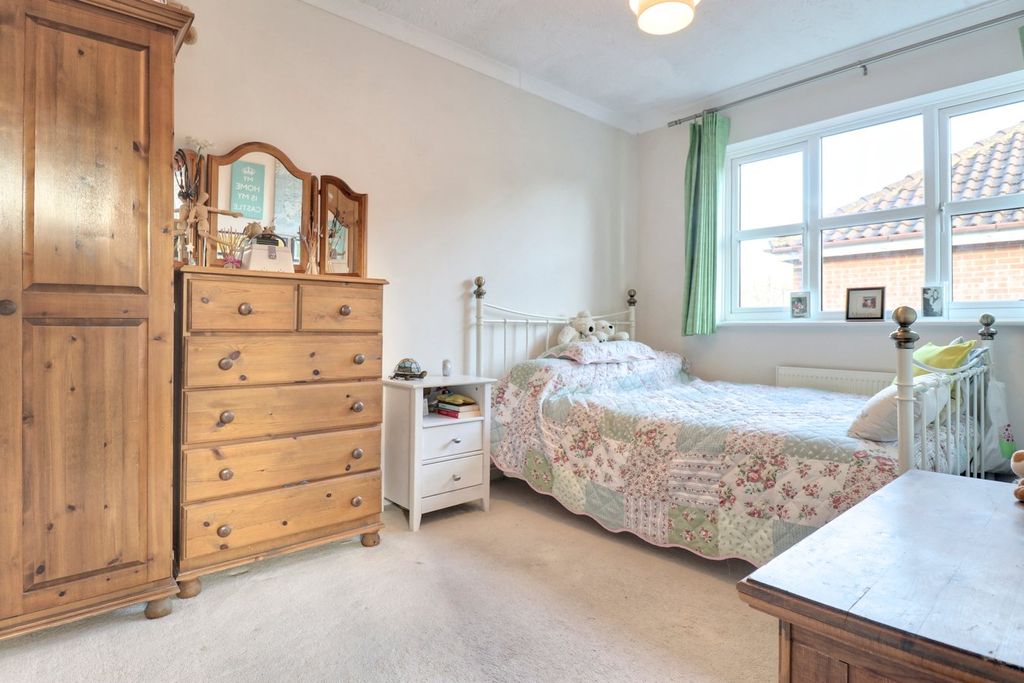 Additional image 17 of 5 bed detached house for saleWyldwood Close, Harlow CM17