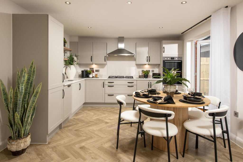 Property photo 2 of 10 Dwh Em Queens Manor Bardon Kitchen
