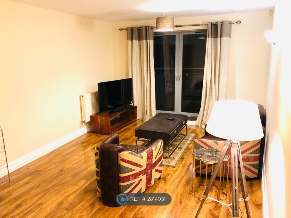Property photo 3 of 10 Tv Lounge/Dinning Area