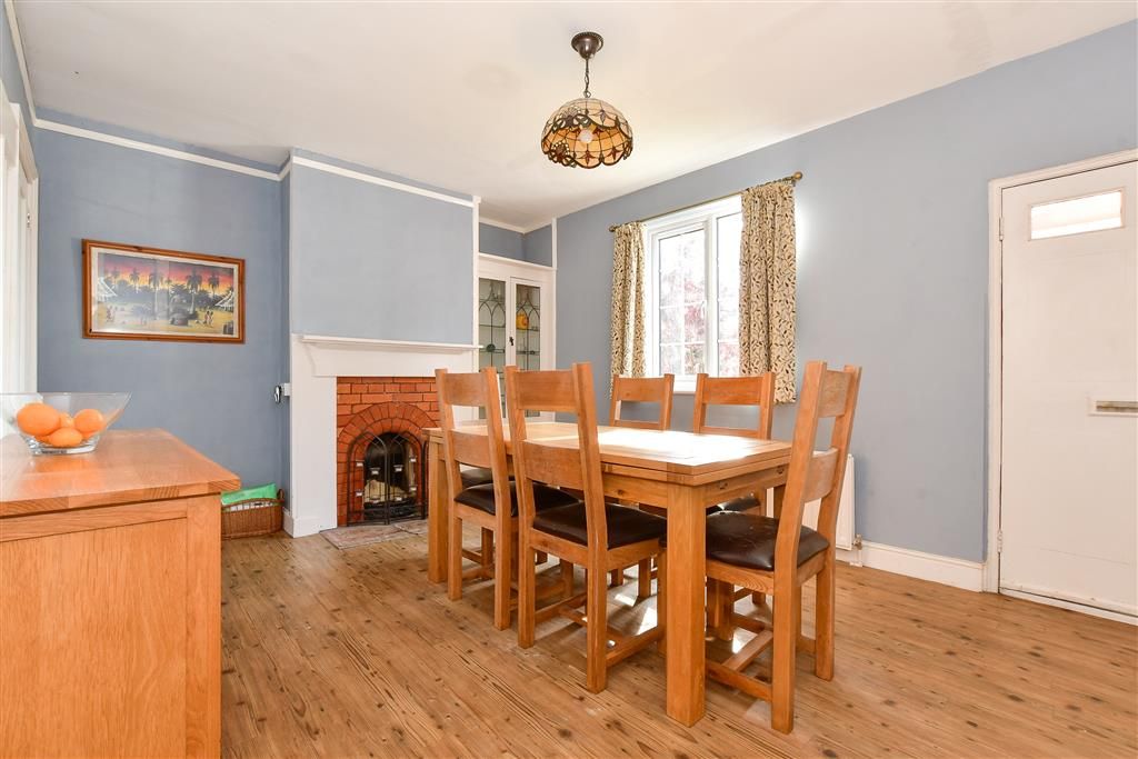 Property photo 1 of 11 Dining Room