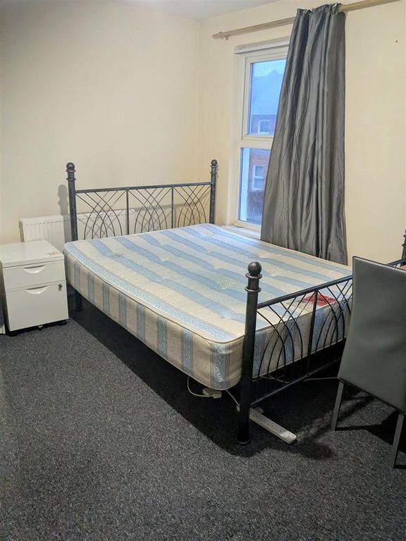 Property photo 1 of 3 Room.Jpeg