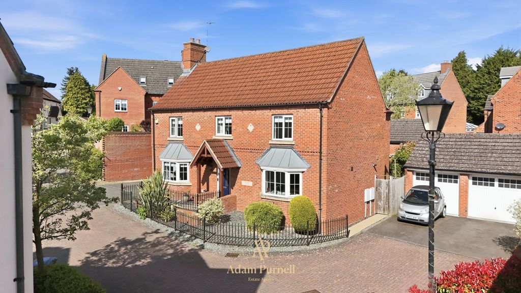 Property photo 1 of 27