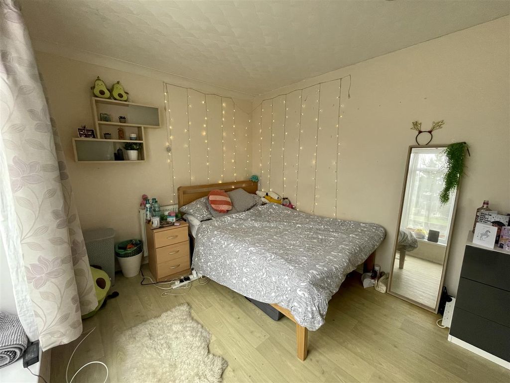 Property photo 3 of 6 Img_2467.Jpg