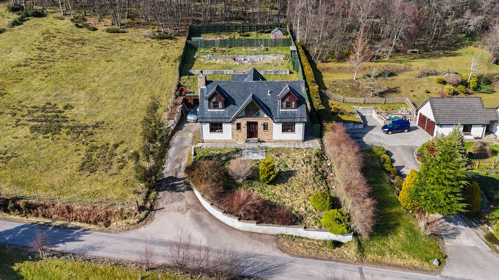 Property photo 2 of 49