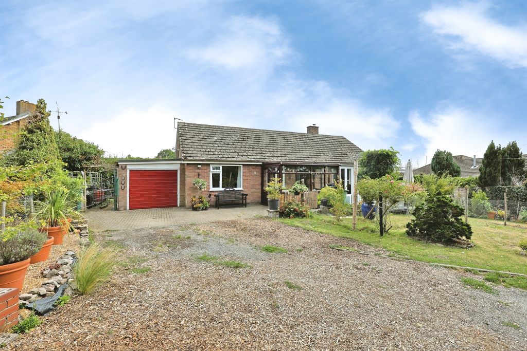 Property photo 1 of 32
