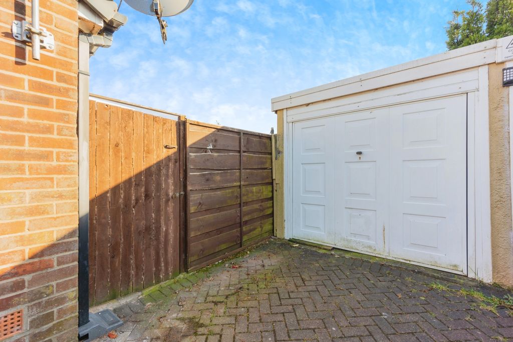 Property photo 3 of 15