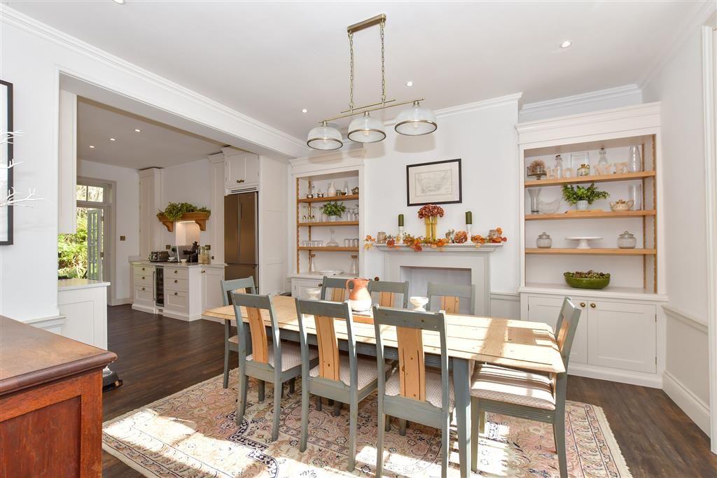 Property photo 2 of 23 Dining Area