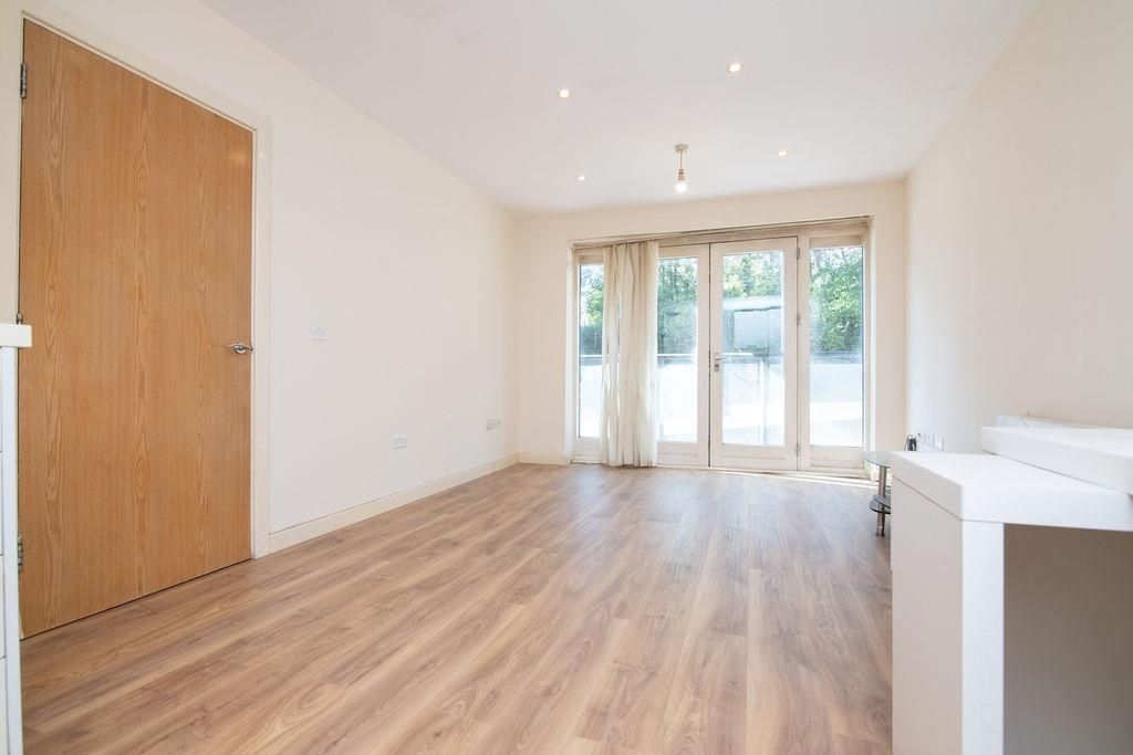 Property photo 2 of 16 Solihullheights-5.Jpg