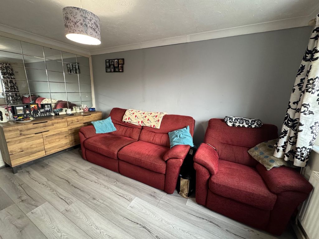 Property photo 3 of 30