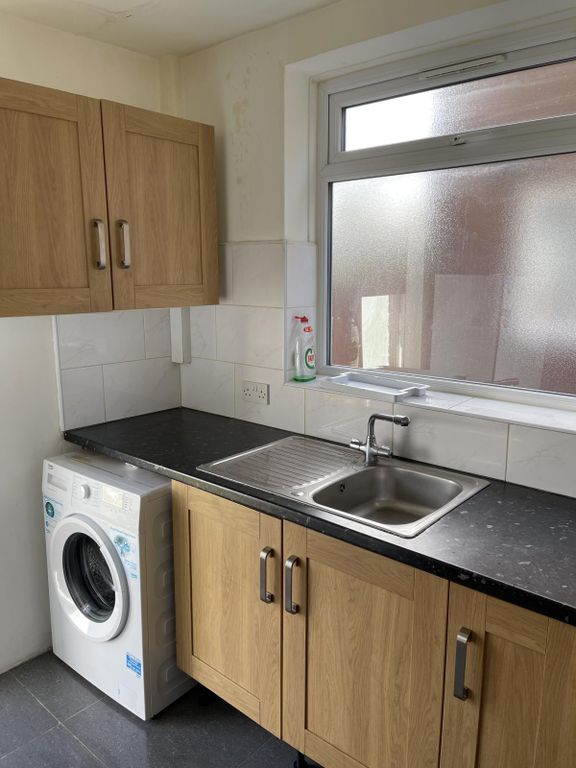 Property photo 3 of 12 Https://Cdn.Rmcloud.Online/Rmc-Temp-Live/Major/57F8c541d16Bb034F84F7F64Eba7Adfa.Jpg