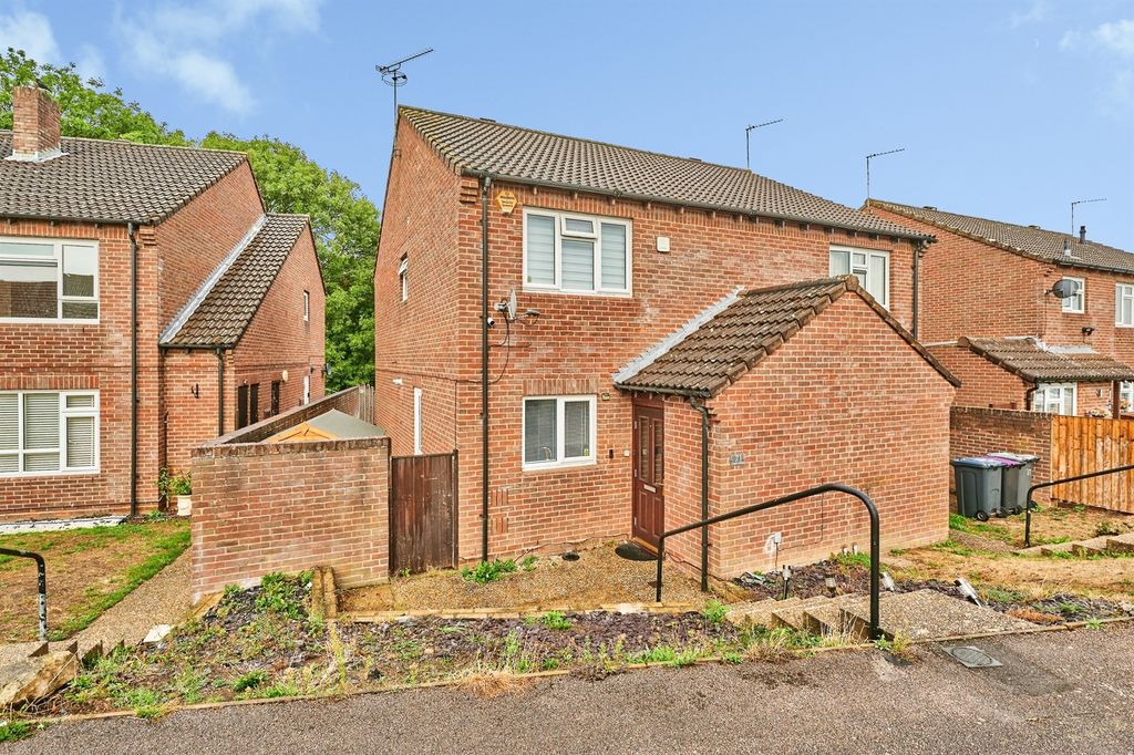 Property photo 1 of 17