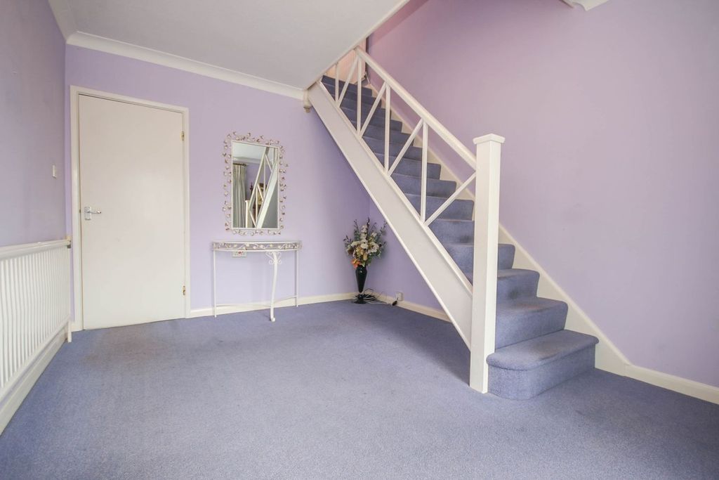 Property photo 3 of 19