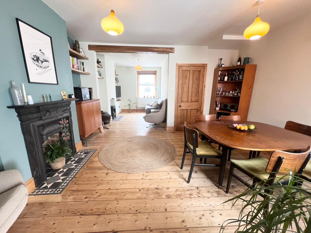 Property photo 3 of 11 View