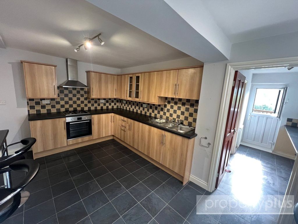 Property photo 2 of 16 Picture No. 09