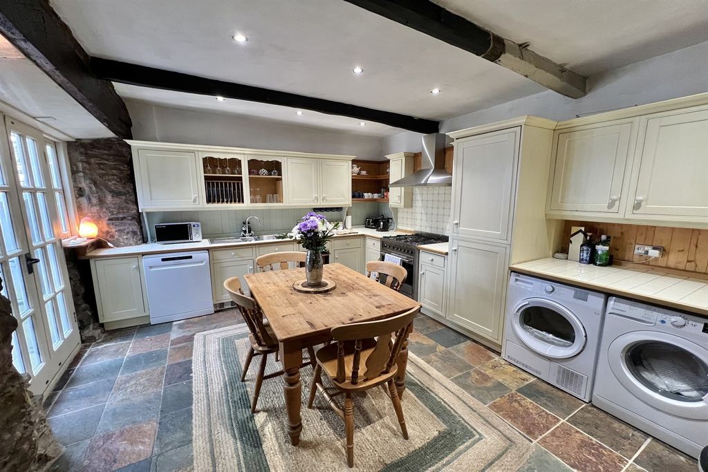 Property photo 2 of 13 Kitchen