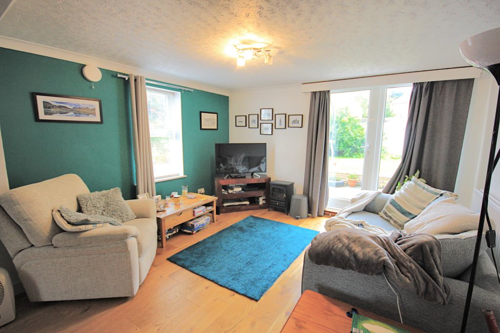 Property photo 2 of 31