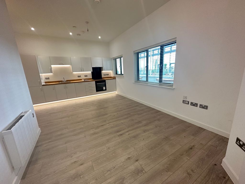 Property photo 3 of 7 Image