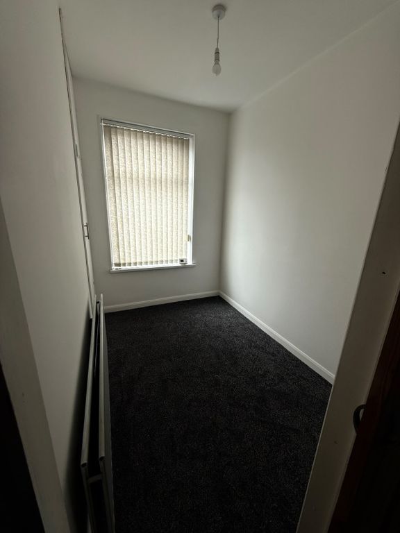 Property photo 3 of 12 Gallery