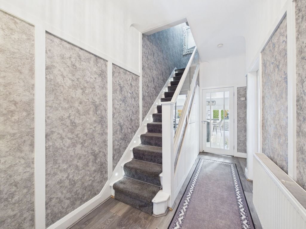 Property photo 3 of 34