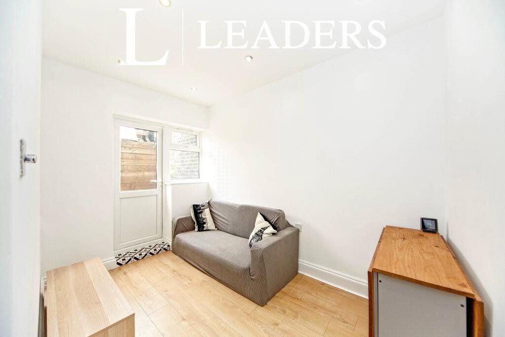 Property photo 1 of 10 1