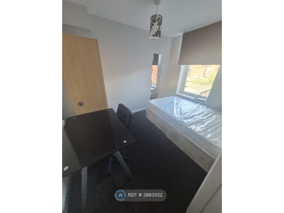 Property photo 3 of 4