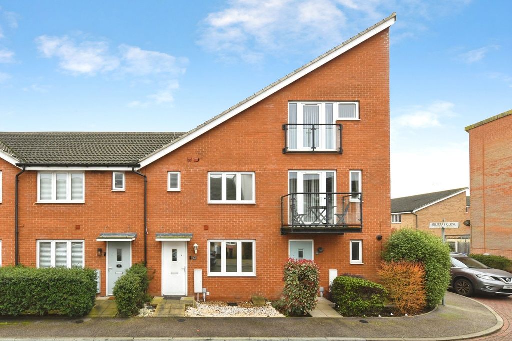 Property photo 1 of 17 Exterior