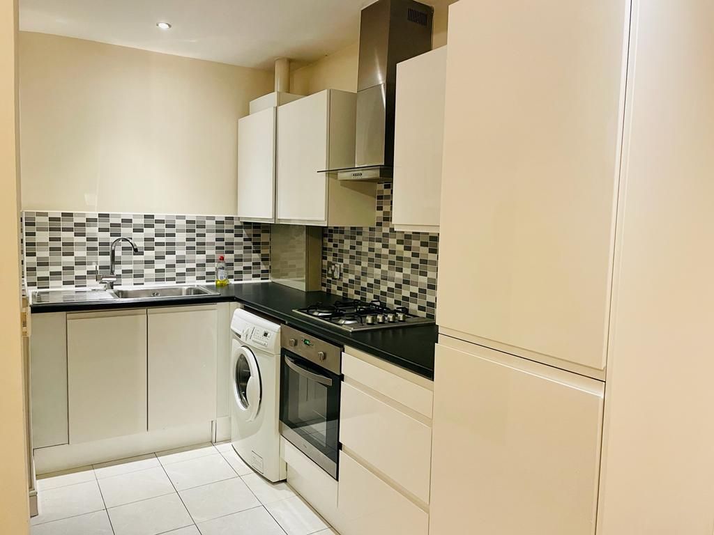 Property photo 2 of 8