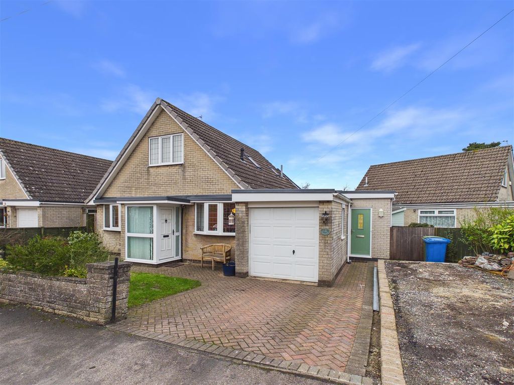 Property photo 1 of 13 Front