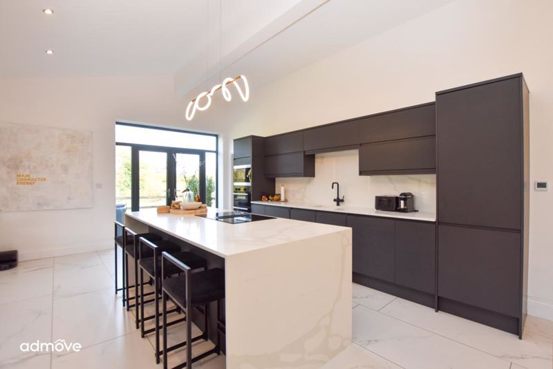 Property photo 2 of 46 Photo 23