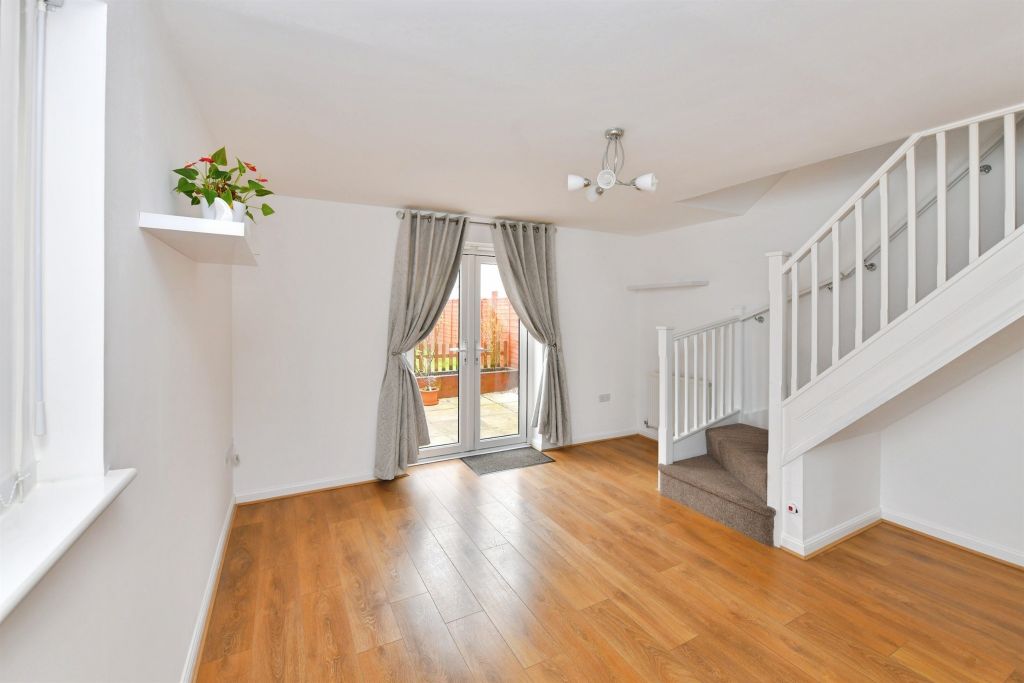 Property photo 2 of 21