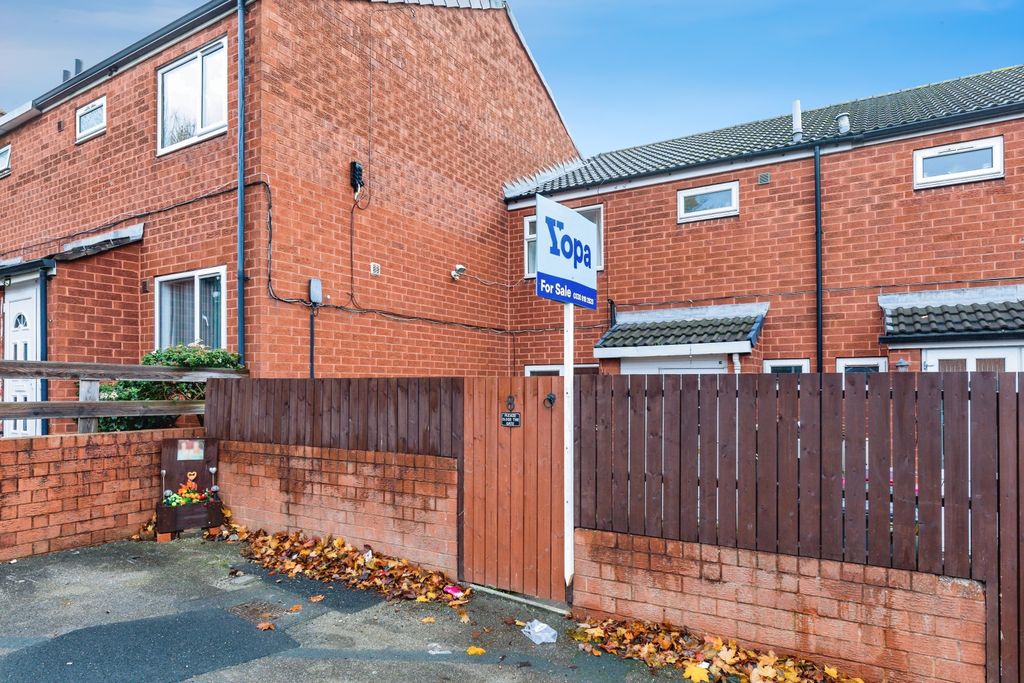 Property photo 2 of 20 2A8A5158-2-1030