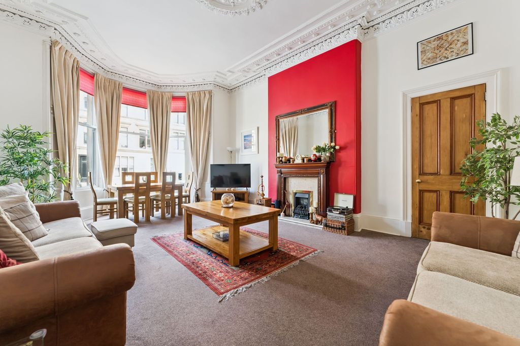 Property photo 2 of 33