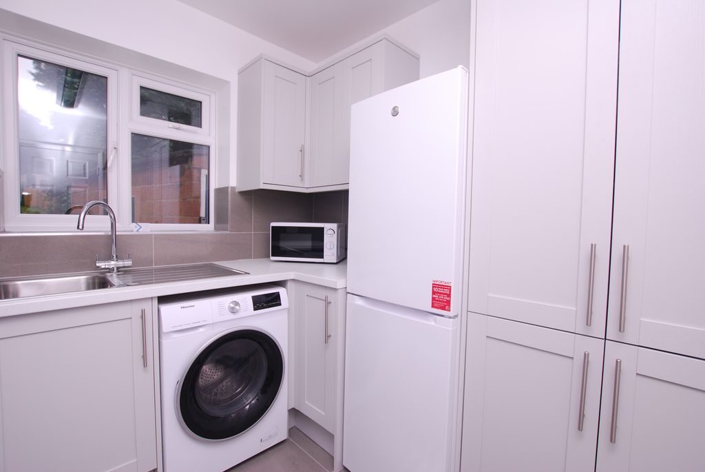 Property photo 3 of 11 Photo 04