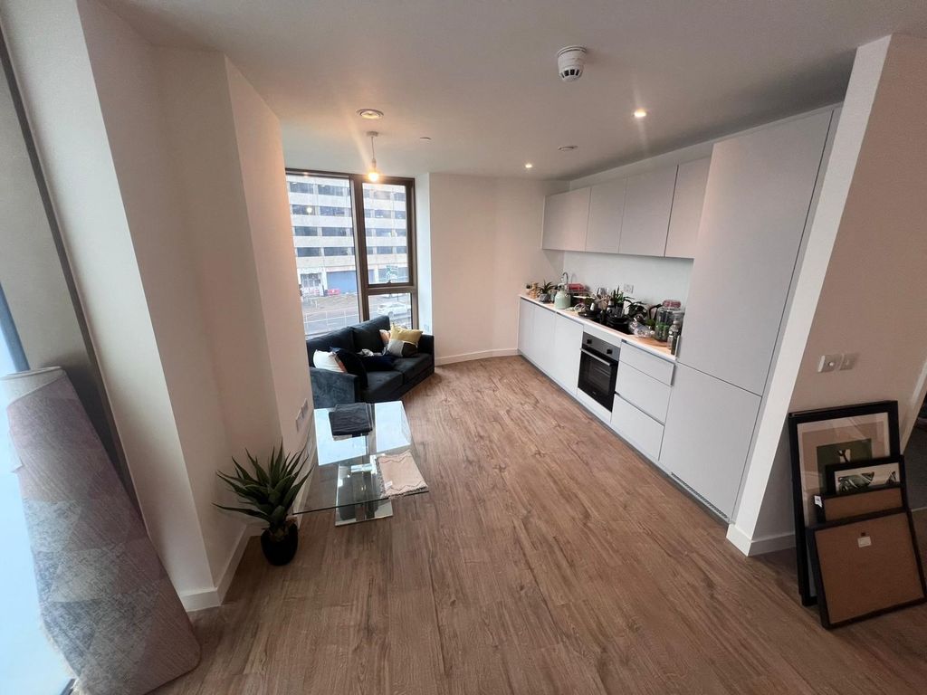 Property photo 3 of 6 Image