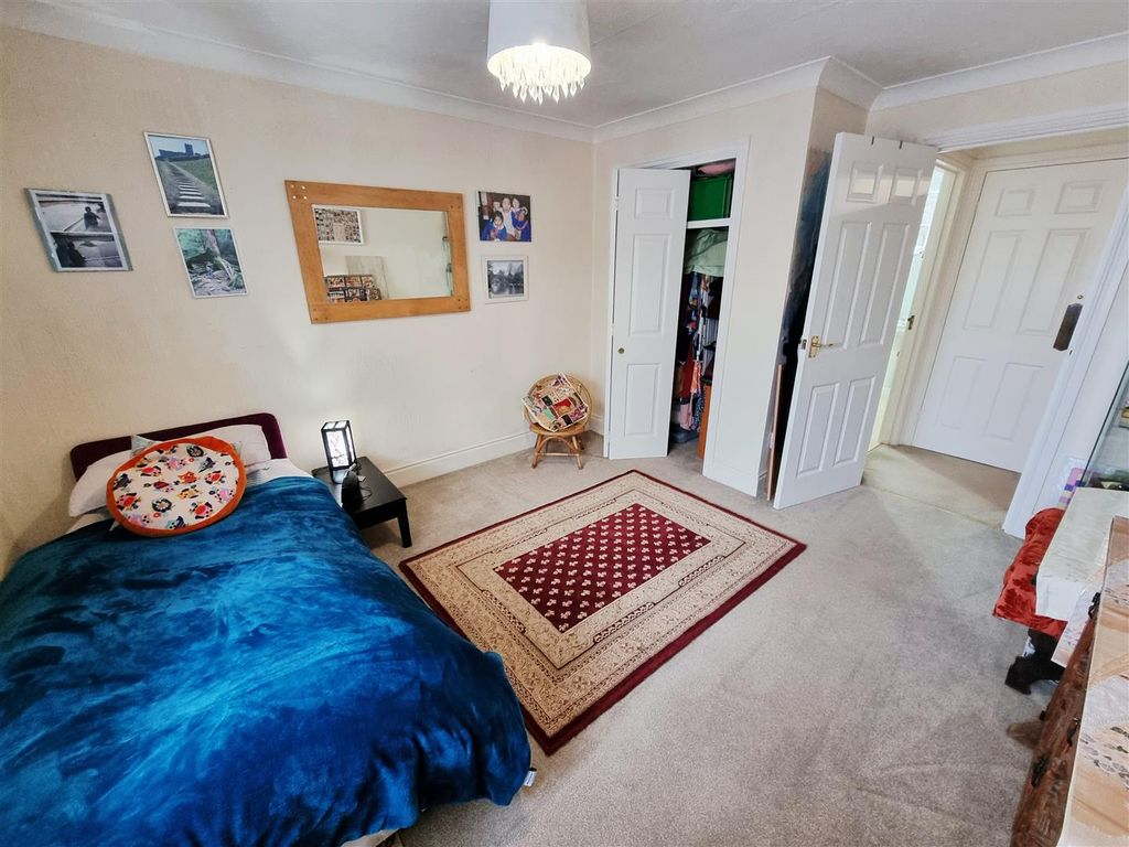 Additional image 9 of 1 bed flat for saleBounsalls Court, Launceston PL15