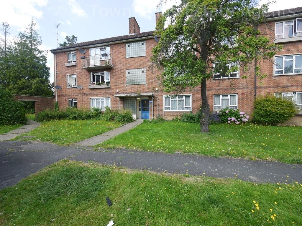 Property photo 1 of 8