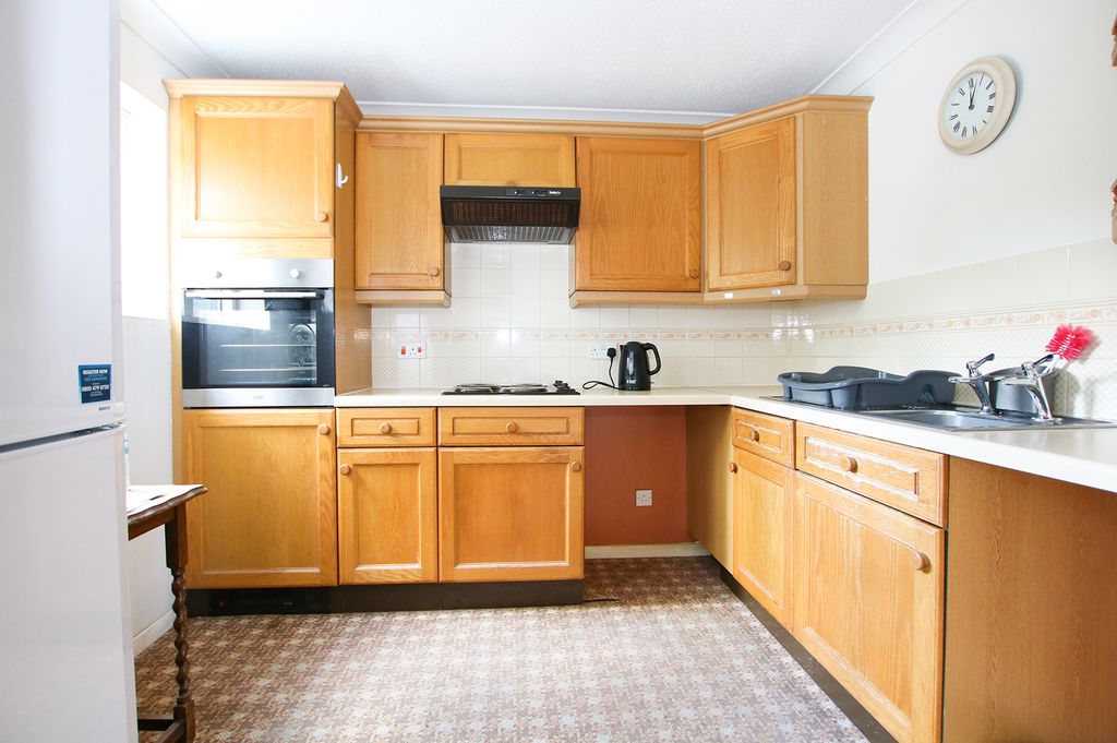 Property photo 2 of 7