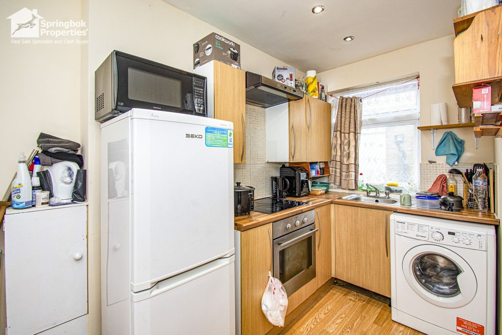 Property photo 3 of 12 Image 2