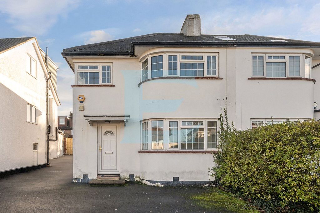 Property photo 1 of 19 Picture No. 13